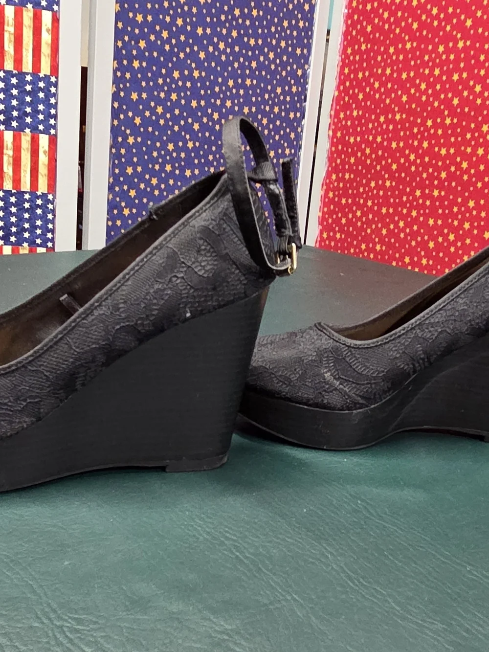 **Black Lace Wedge Pumps with Ankle Strap** - Picture 5 of 8